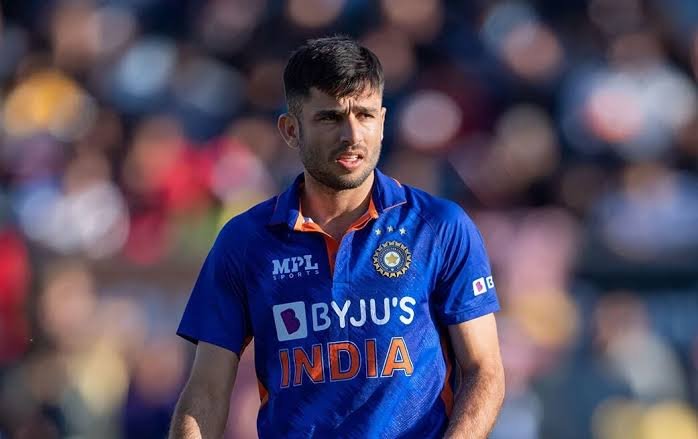 Chopra Backs Bishnoi Ahead of India vs Zimbabwe T20Is Chopra Backs Bishnoi Ahead of India vs Zimbabwe T20Is