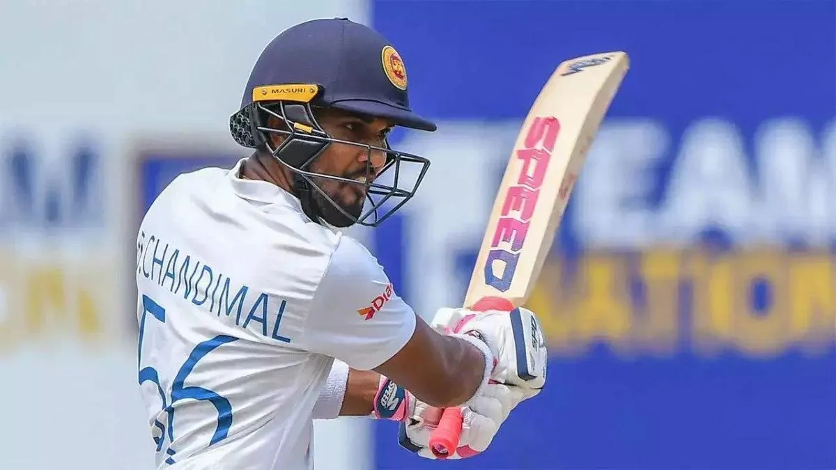 Chandimal Taken to Hospital After Shoulder and Neck Injury Chandimal Taken to Hospital After Shoulder and Neck Injury