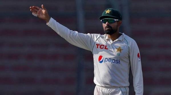 Babar Azam Suffers Setback After Hand Injury During Practice Match Babar Azam Suffers Setback After Hand Injury During Practice Match