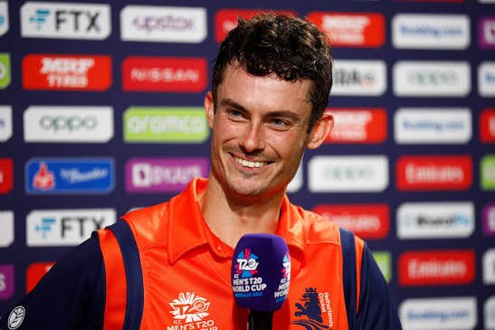 Scott Edwards Hands ODI Captaincy to Bas de Leede Scott Edwards Hands ODI Captaincy to Bas de Leede