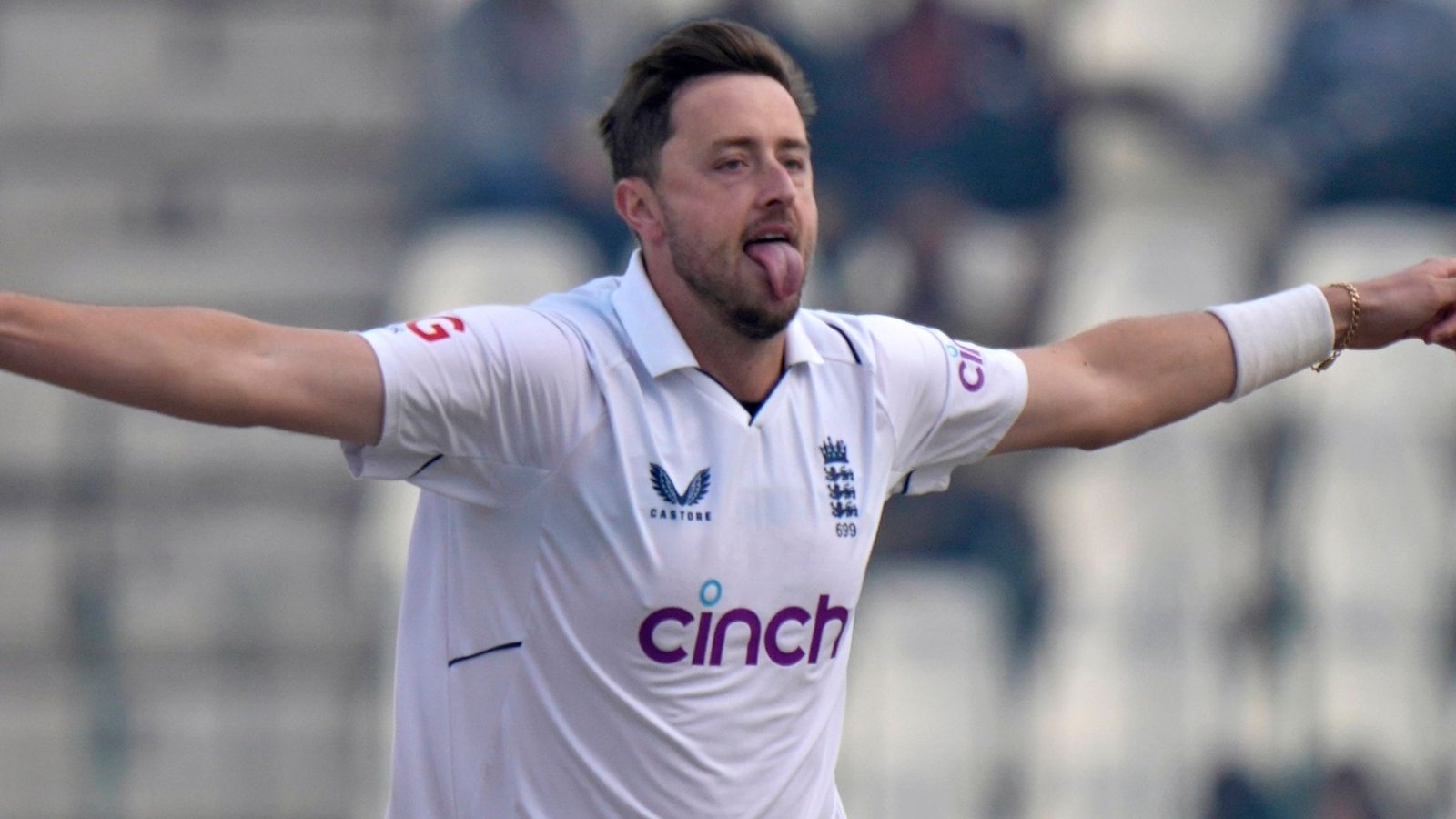 Robinson and Tongue Shine as Five-Wicket Hauls Crush Pakistan