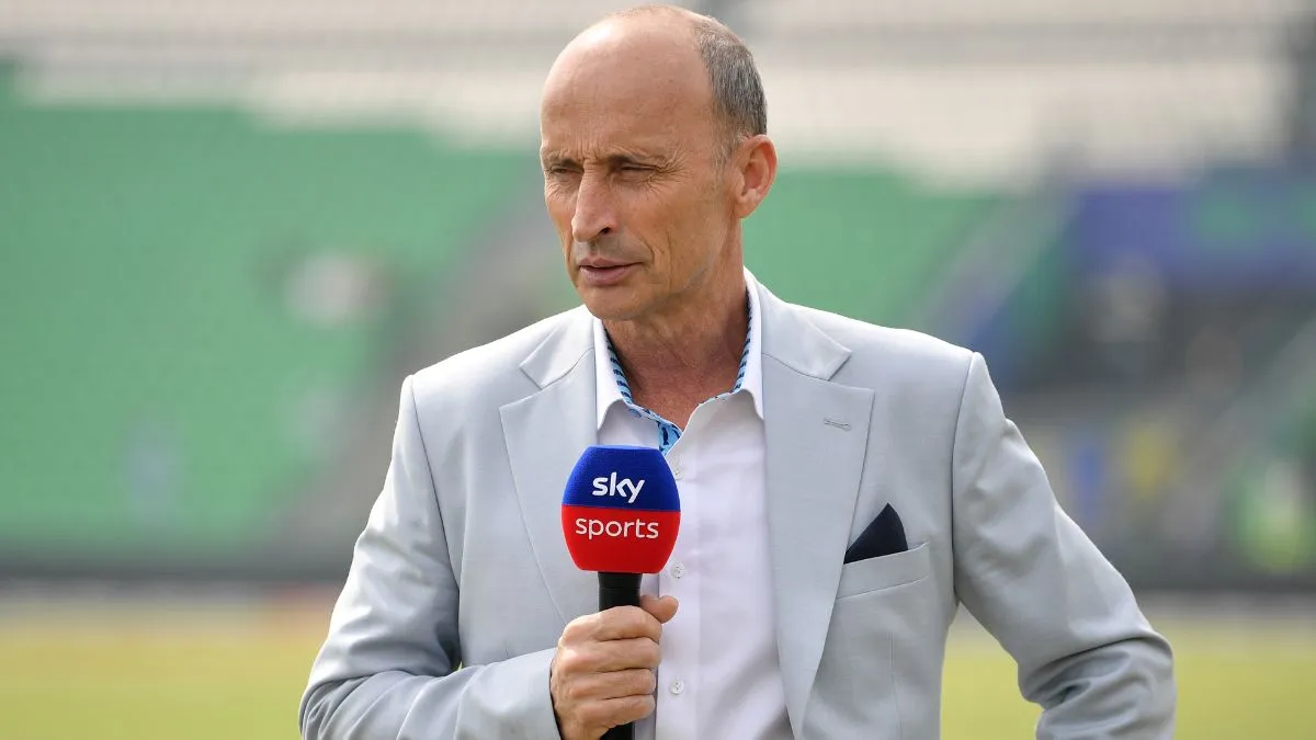Nasser Hussain Fumes at Officials Over Early Stumps Decision